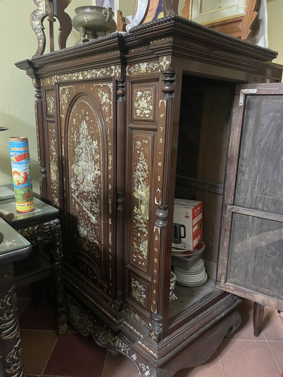 tủ thờ cổ xưa