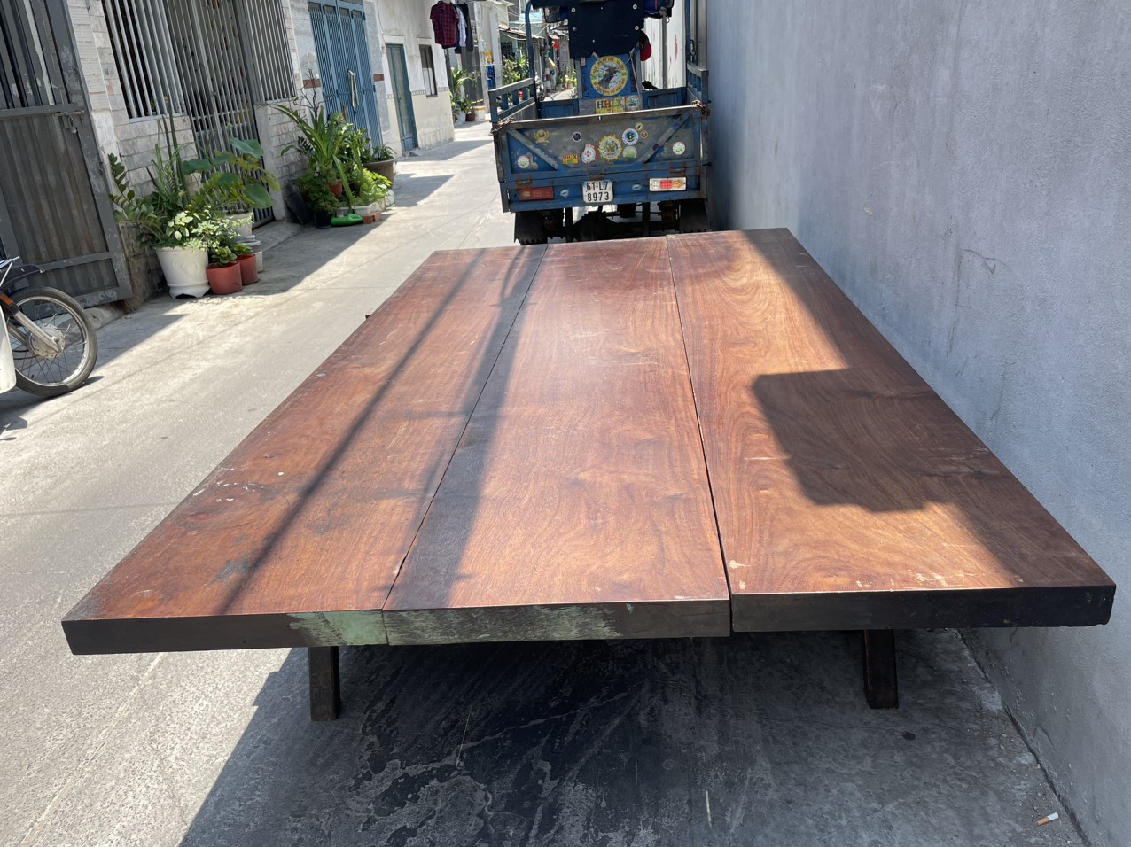 ván ngựa gỗ gõ cổ xưa